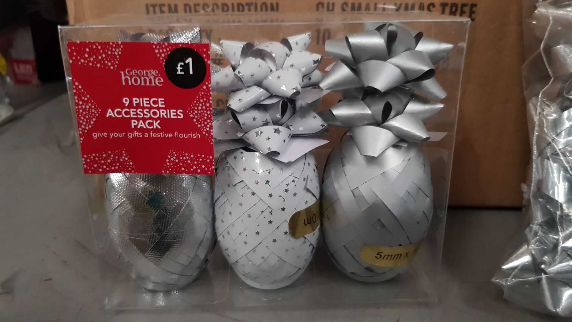(50/1C) Lot RRP £100. Approx. 100x Units RRP £1 Each. 26x Silver Bow Packs. 27x Silver Ribbon Pac... - Image 3 of 5