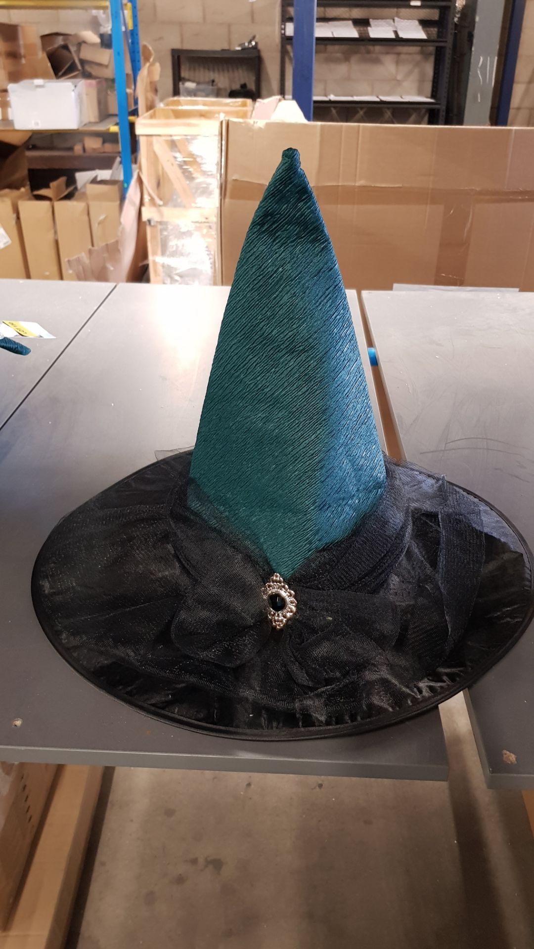(149/2F) Lot RRP £105. 21x Spooky Witch Hat RRP £5 Each. (All Units Are New). - Image 7 of 7