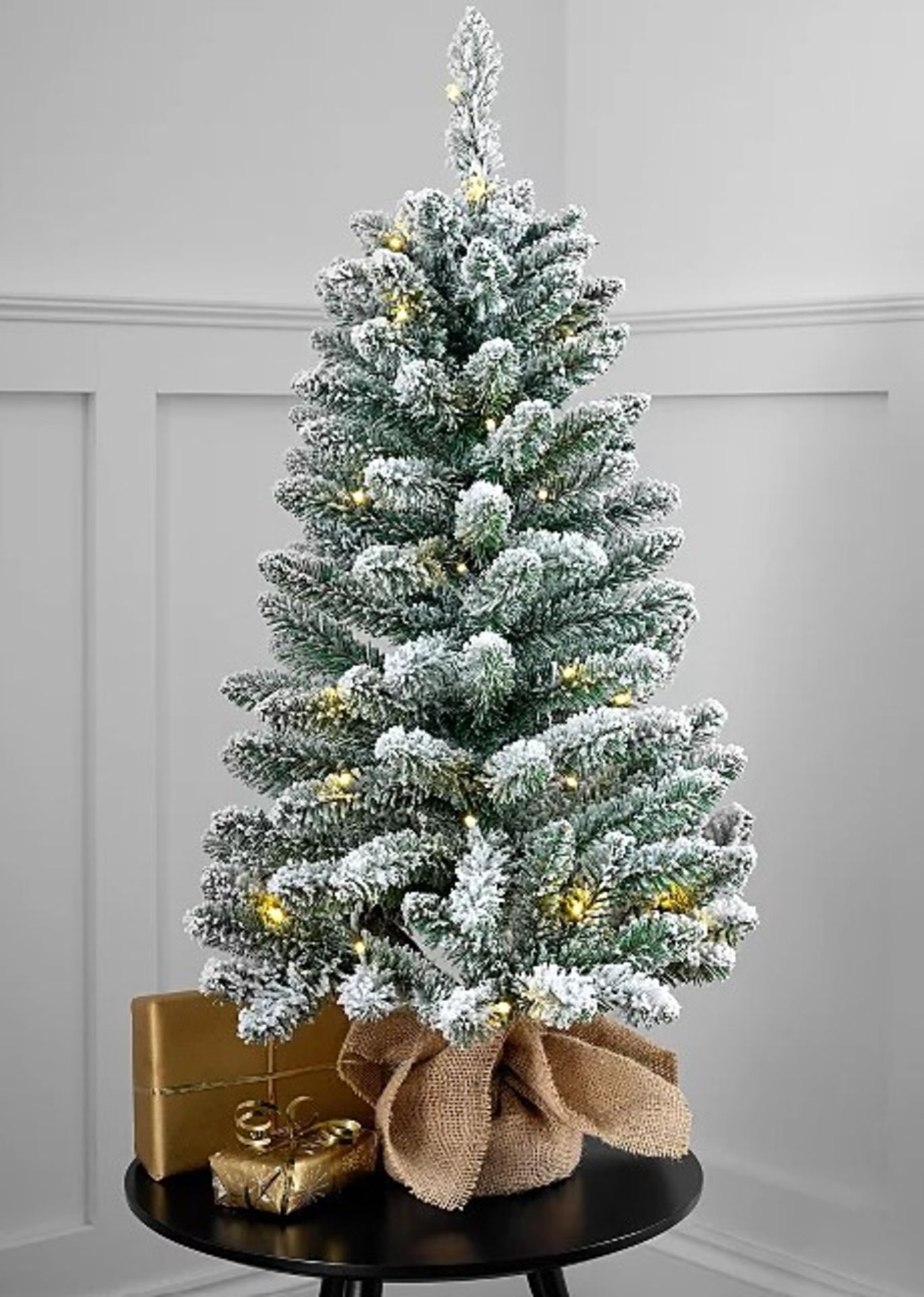 (31/1C) 6x Items – Lot RRP £116. 2x 6ft Green Tree Pre Lit RRP £25 Each. 1x 6ft White Tree Pre Li... - Image 3 of 7