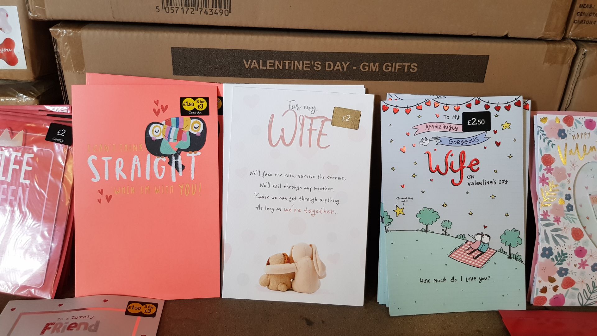 (136/2F) A Quantity Of Mixed Greeting Cards & Envelopes RRP £1-£4 Each. To Include Valentine & Bi... - Image 12 of 28
