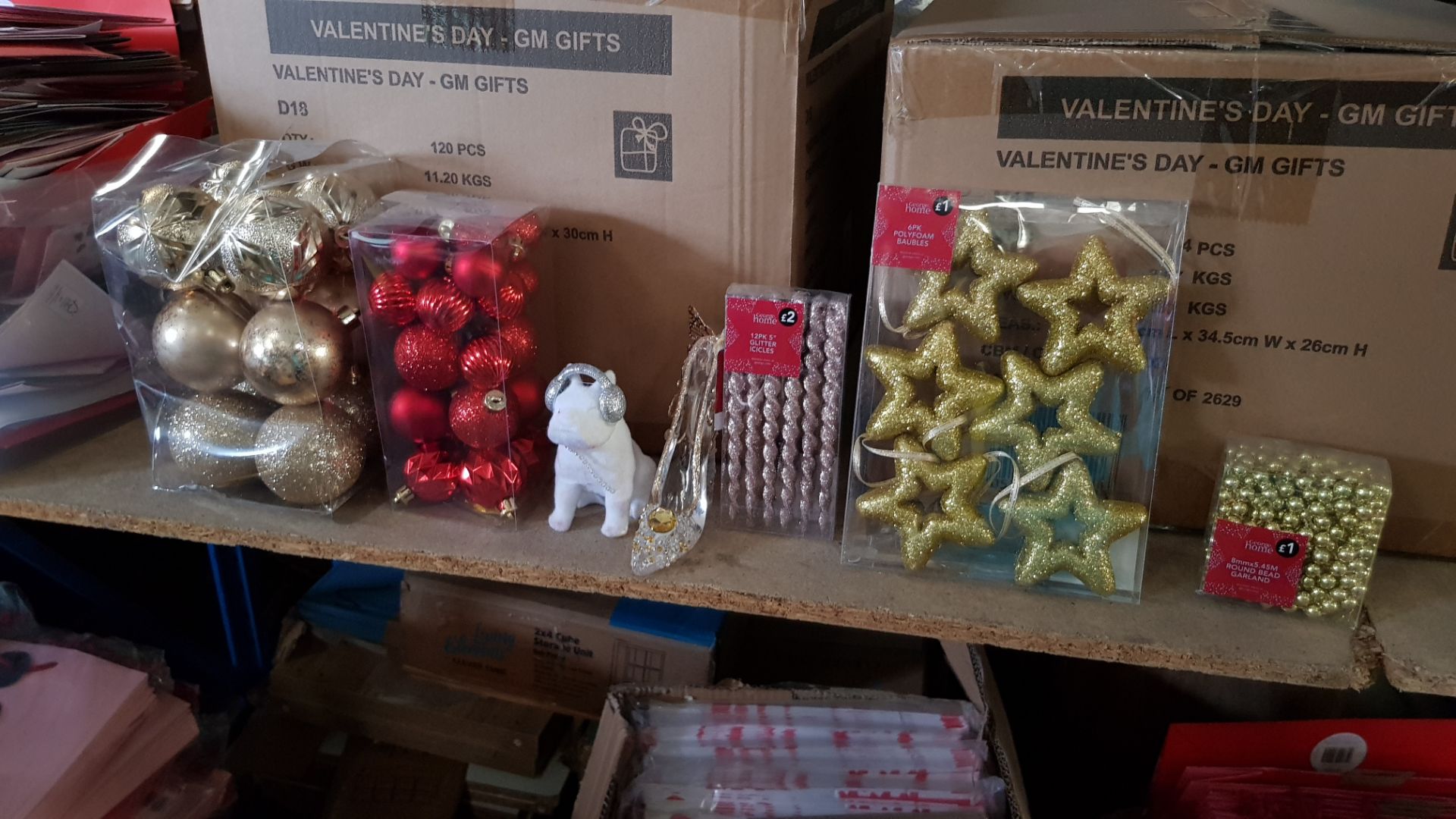 (53/1D) Lot RRP £100. Mixed Christmas Items To Include 11x 4PK Large Flocked Baubles RRP £5 Each.... - Image 7 of 10