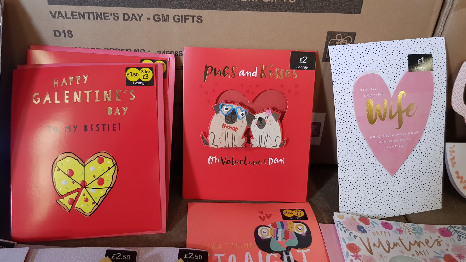 (136/2F) A Quantity Of Mixed Greeting Cards & Envelopes RRP £1-£4 Each. To Include Valentine & Bi... - Image 27 of 28