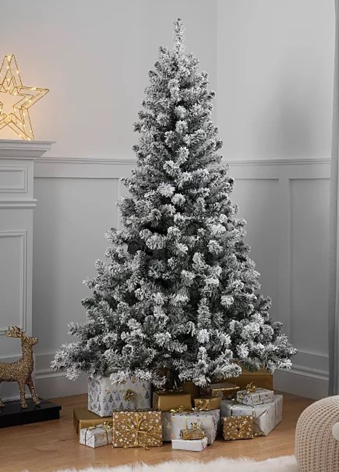 (30/1C) 3x Items – Lot RRP £105. 1x 6ft Pine Cone & Berry Tree RRP £35. 1x 6ft Snowy Tree RRP £35... - Image 3 of 4