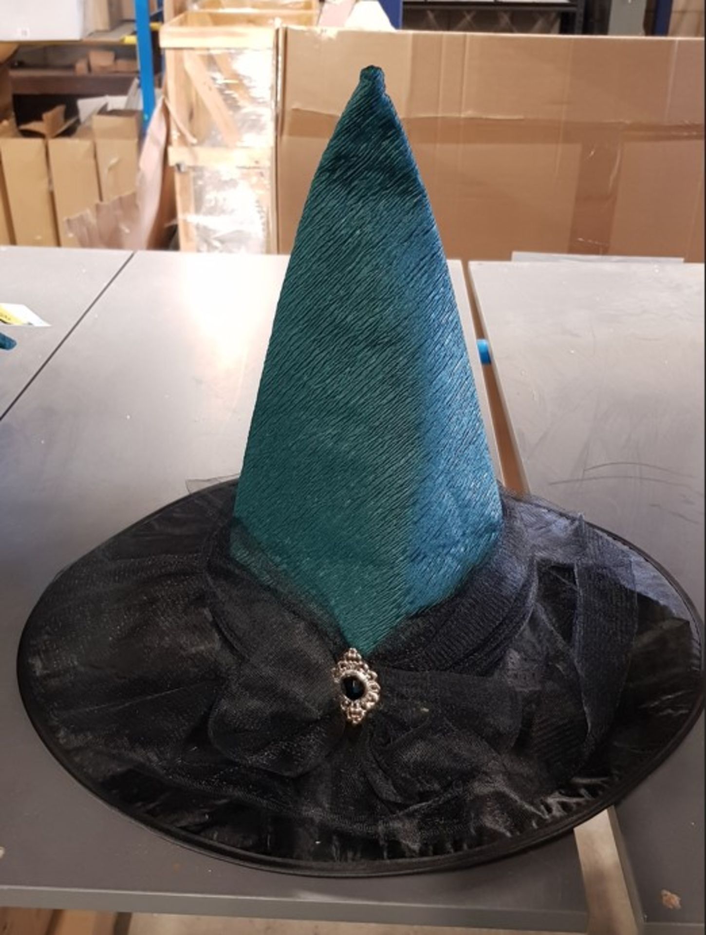 (149/2F) Lot RRP £105. 21x Spooky Witch Hat RRP £5 Each. (All Units Are New).