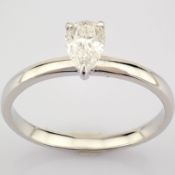 Certificated 14K White Gold Diamond Ring (Total 0.45 ct Stone)