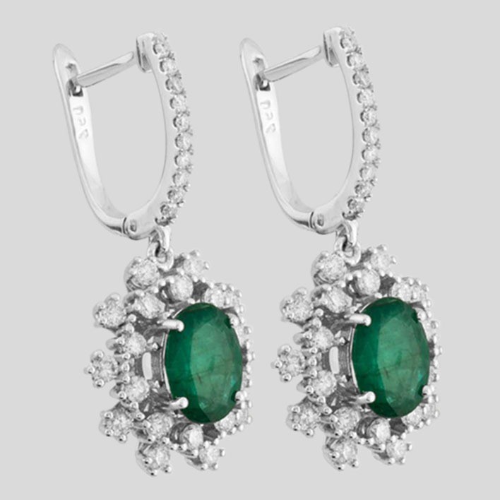 Certificated 18K White Gold Diamond & Emerald Earring / Total 3.6 ct - Image 3 of 4