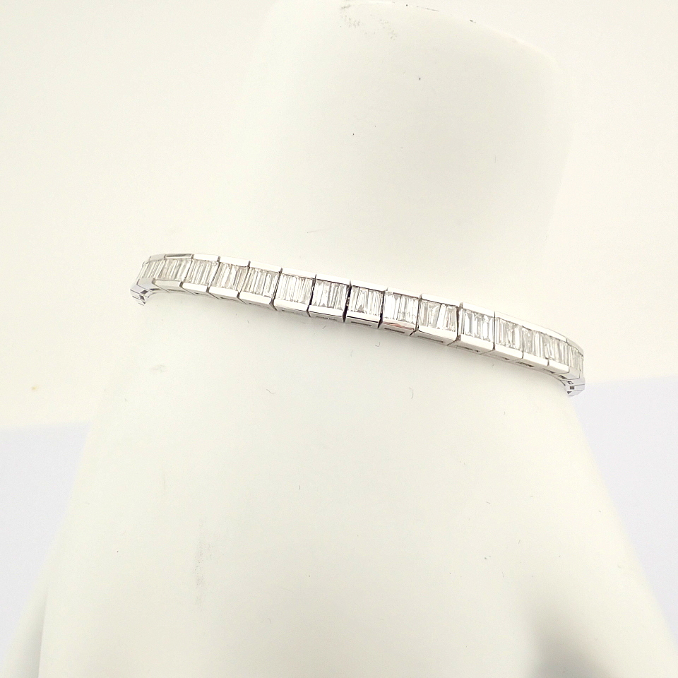 Certificated 14K White Gold Diamond Bracelet (Total 3.19 ct Stone) - Image 5 of 8