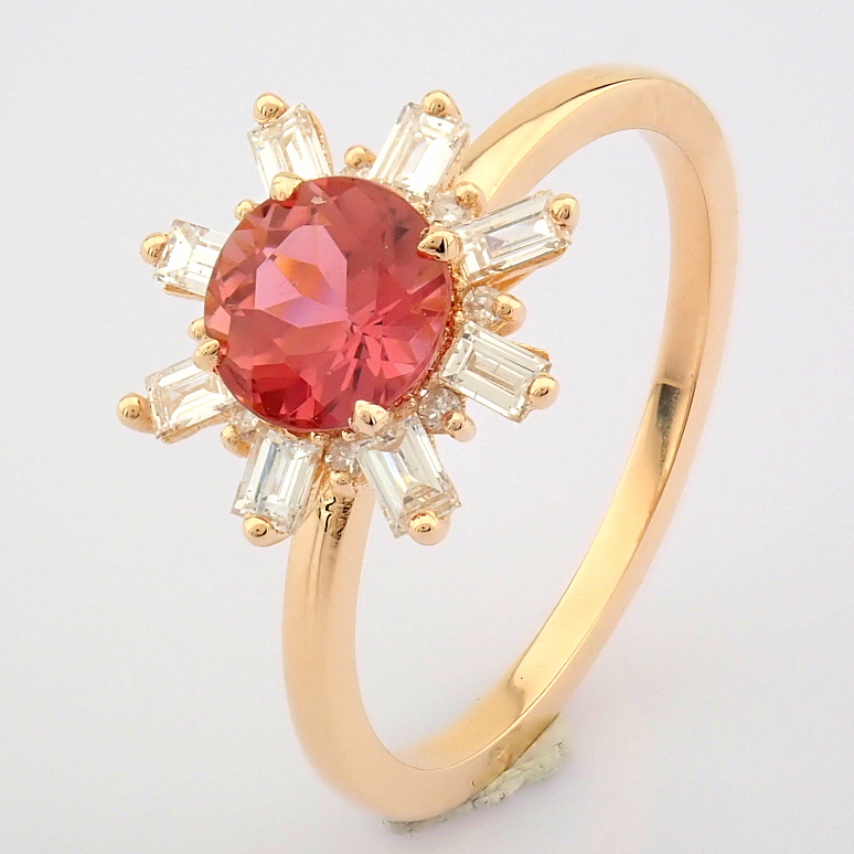 Certificated 14K Rose/Pink Gold Baguette Diamond & Diamond Ring (Total 1.27 ct Stone) - Image 4 of 9