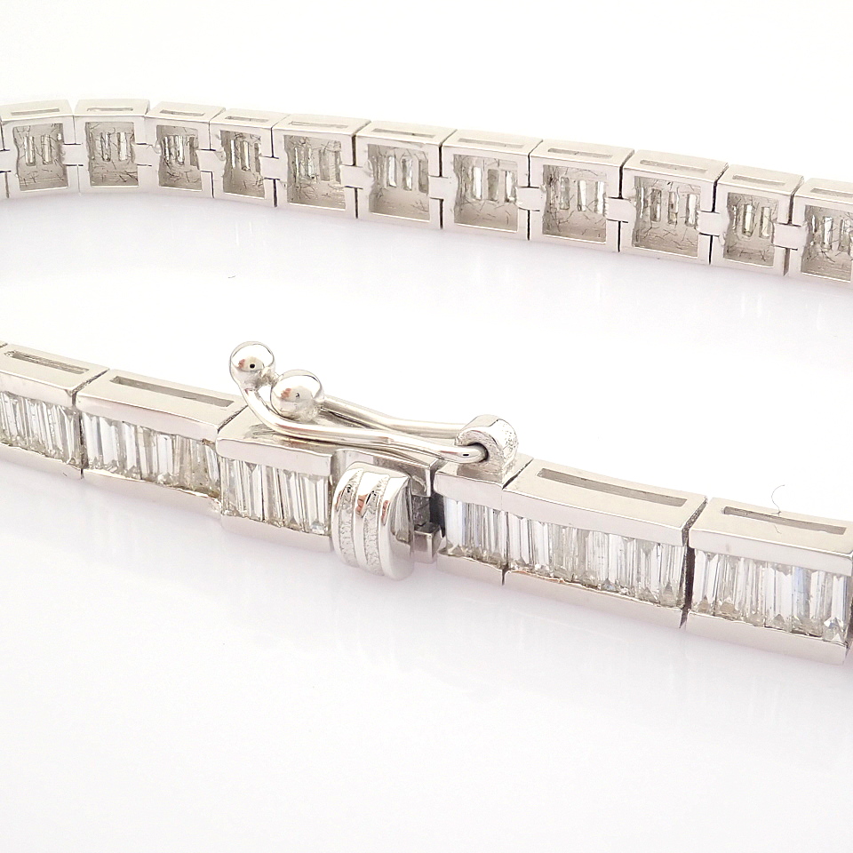 Certificated 14K White Gold Diamond Bracelet (Total 3.19 ct Stone) - Image 3 of 8