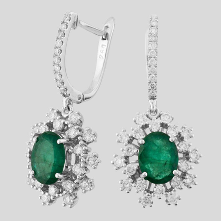 Certificated 18K White Gold Diamond & Emerald Earring / Total 3.6 ct - Image 4 of 4