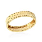 New! 9K Yellow Gold Herringbone Band Ring
