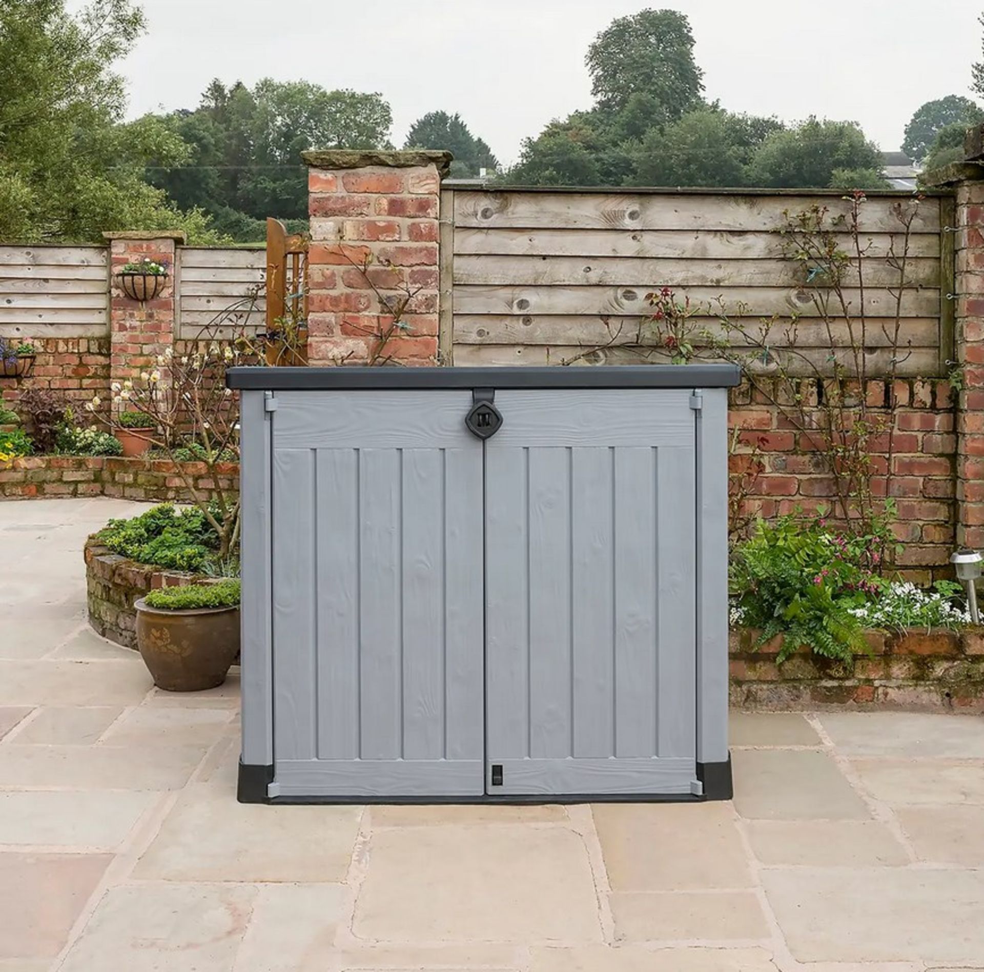 (39/Mez/P9) RRP £190. Keter Store It Out Ace Grey/Black Outdoor Garden Shed. 1200L Capacity. Eleg...