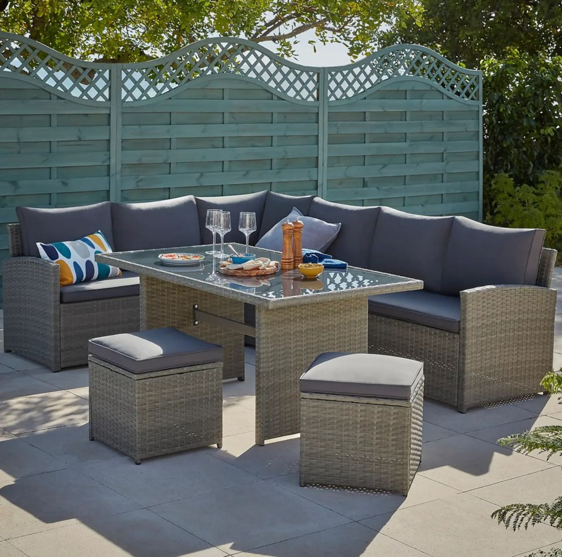 (14/Mez/P15) RRP £850 (When Complete). Matara Grey Rattan Corner Garden Sofa Set. Ideal For Indoo... - Image 2 of 8