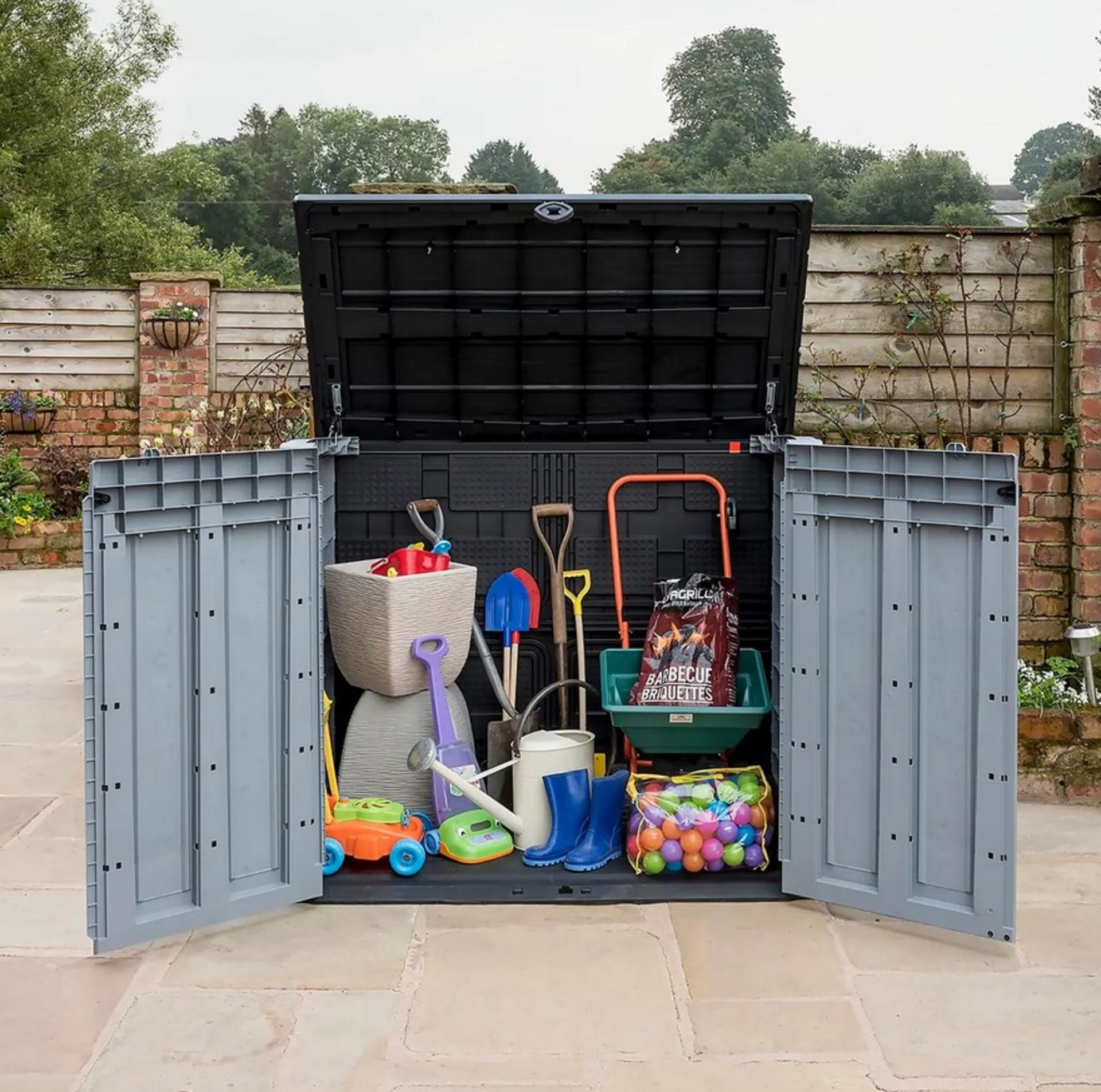 (39/Mez/P9) RRP £190. Keter Store It Out Ace Grey/Black Outdoor Garden Shed. 1200L Capacity. Eleg... - Image 2 of 6