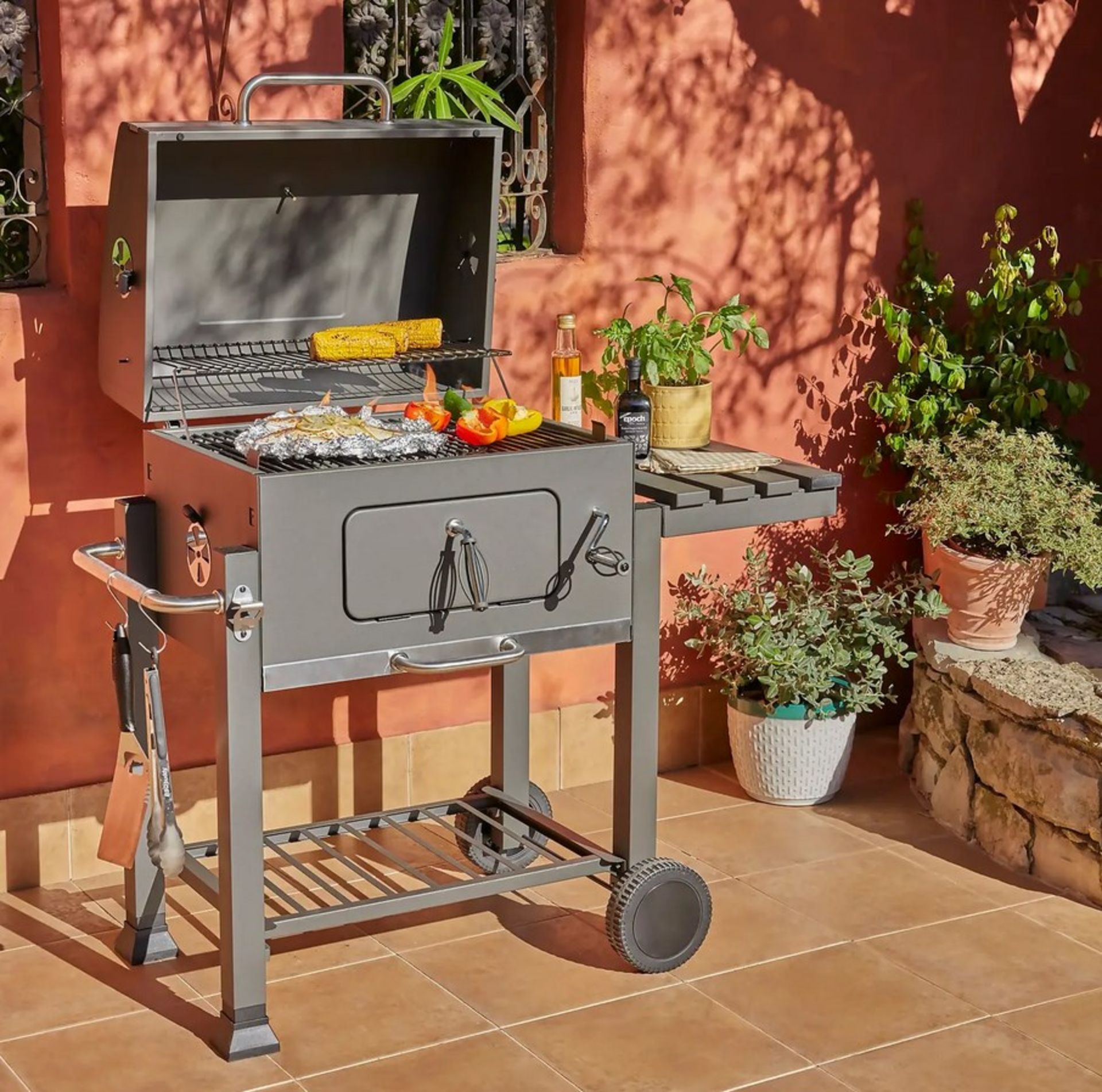 (59/Mez/P2) RRP £180. Texas Franklin Charcoal BBQ. Grid In Grid System For Easy Removal Of Centra...