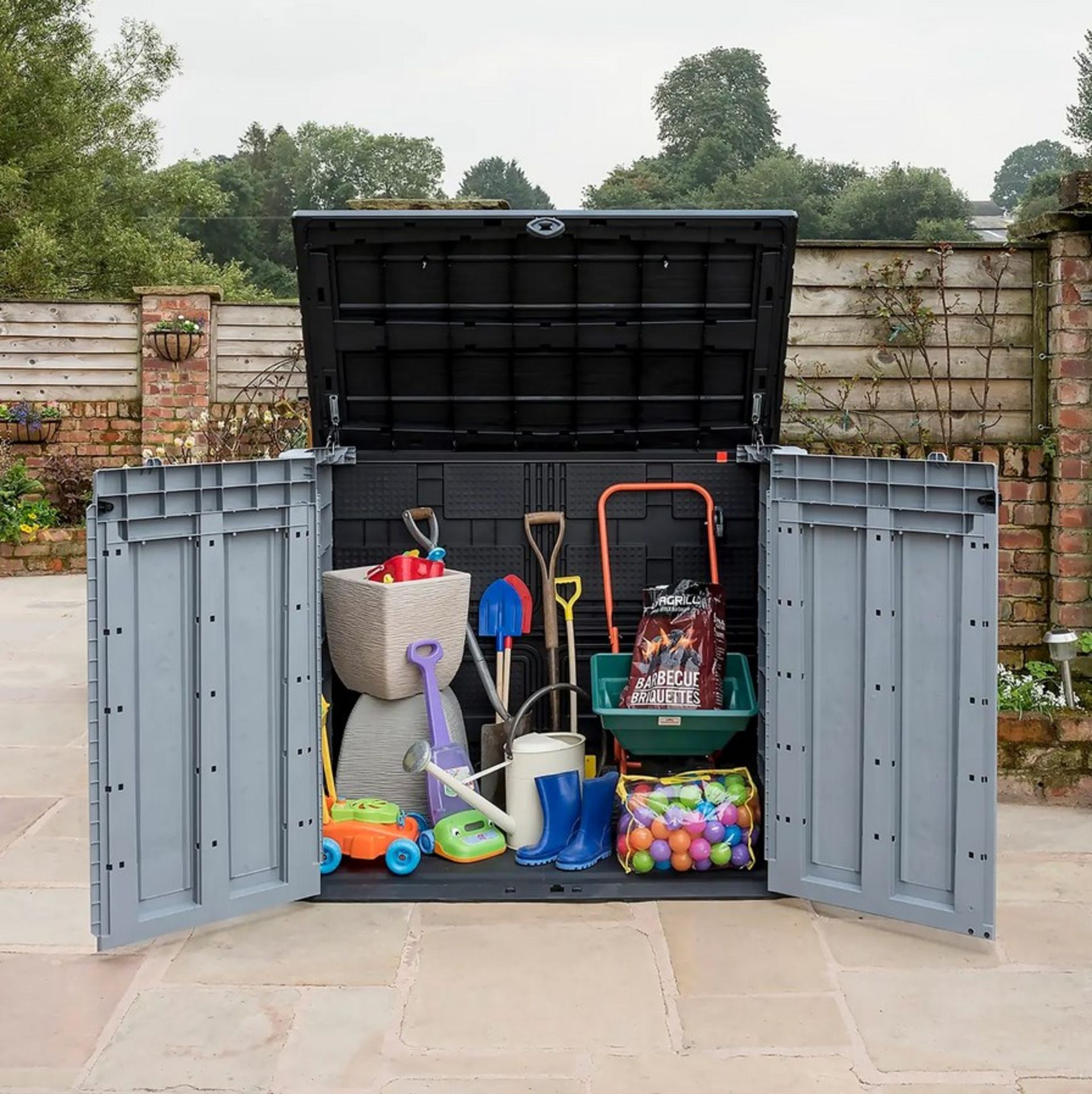 (38/Mez/P9) RRP £190. Keter Store It Out Ace Grey/Black Outdoor Garden Shed. 1200L Capacity. Eleg... - Image 2 of 6