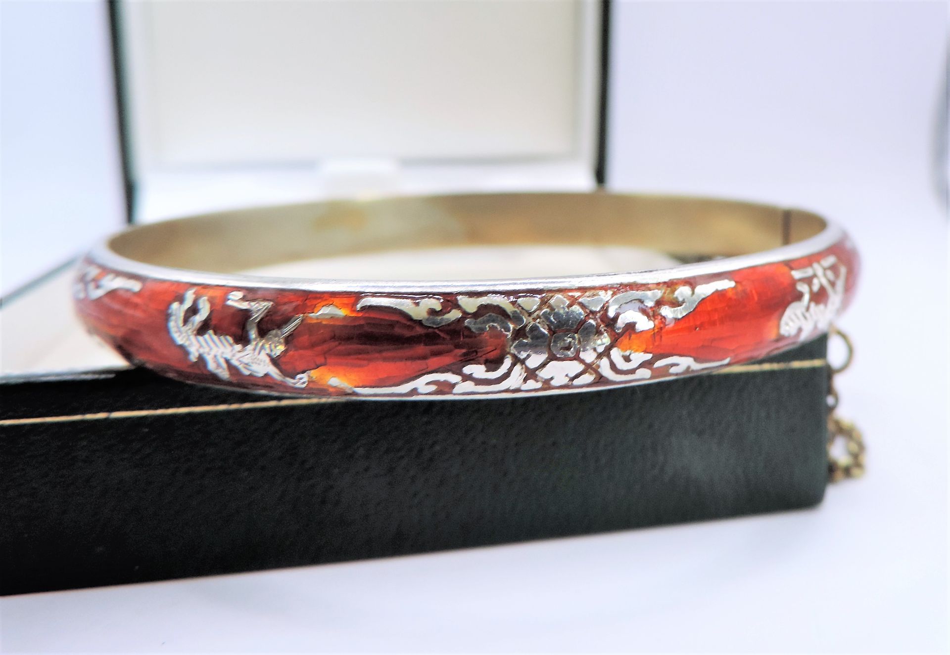 Vintage Siam Sterling Silver Red Nielloware Enamel Hinged Bangle - Image 2 of 6