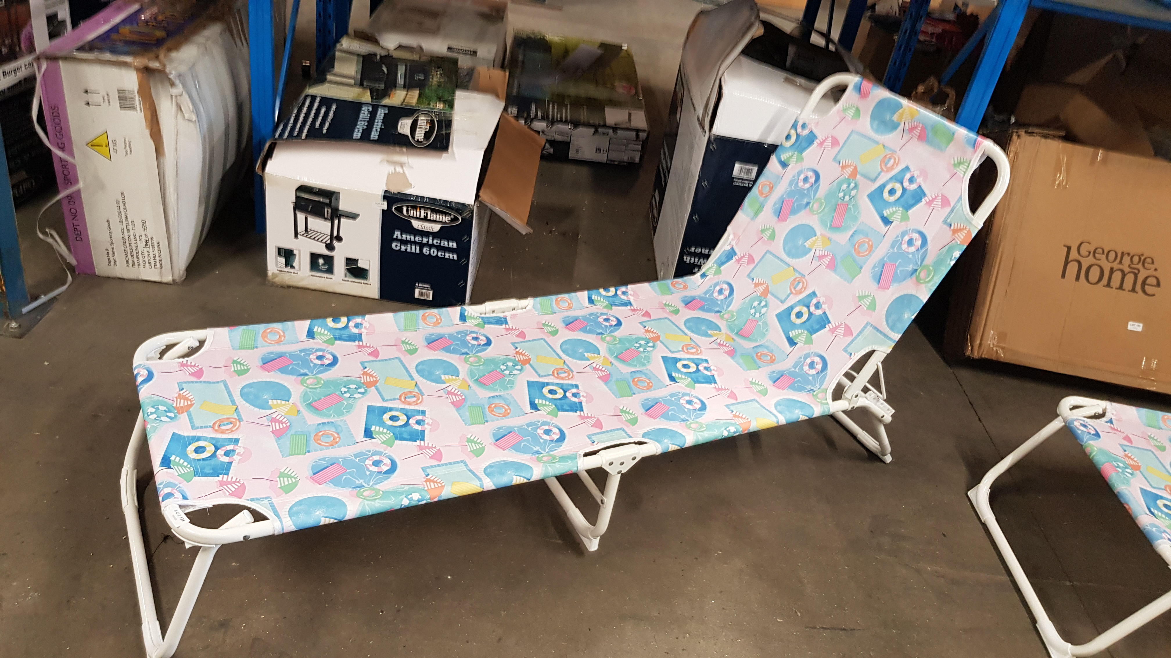 Title: (136/7M) Lot RRP £90. 3x Blue Pool Print Sun Lounger RRP £30 Each. Dimensions: (26x 55.5x - Image 6 of 8