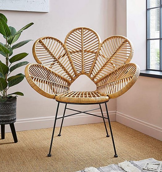 Title: (135/7E) RRP £249. Flores Rattan Chair Natural. Dimensions: (H118x W97x D72cm). (No Fixings