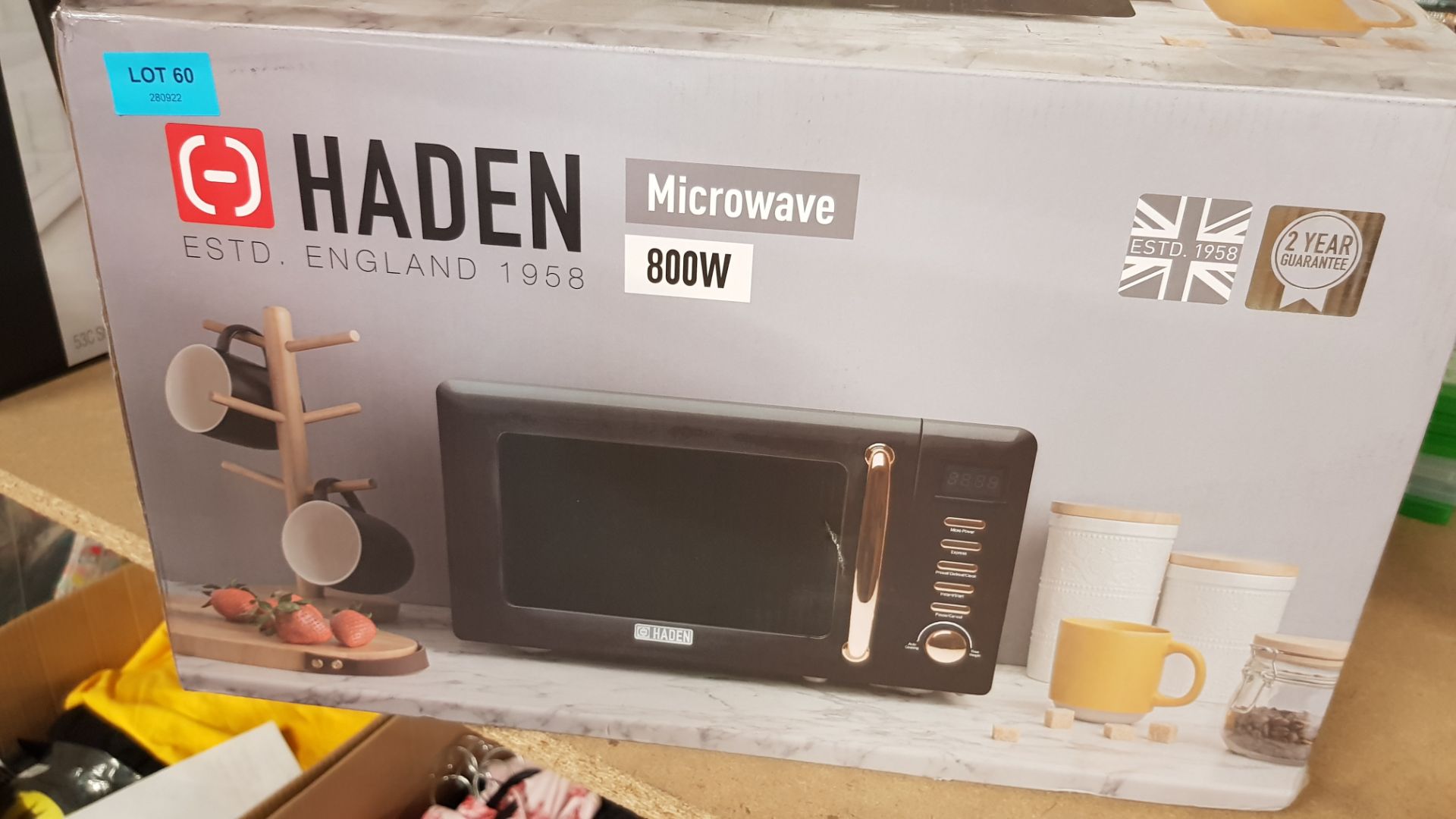 Title: (60/10A) RRP £110. Hayden Black & Copper Microwave 800W. (Unit Appears Clean, Unused). - Image 4 of 9