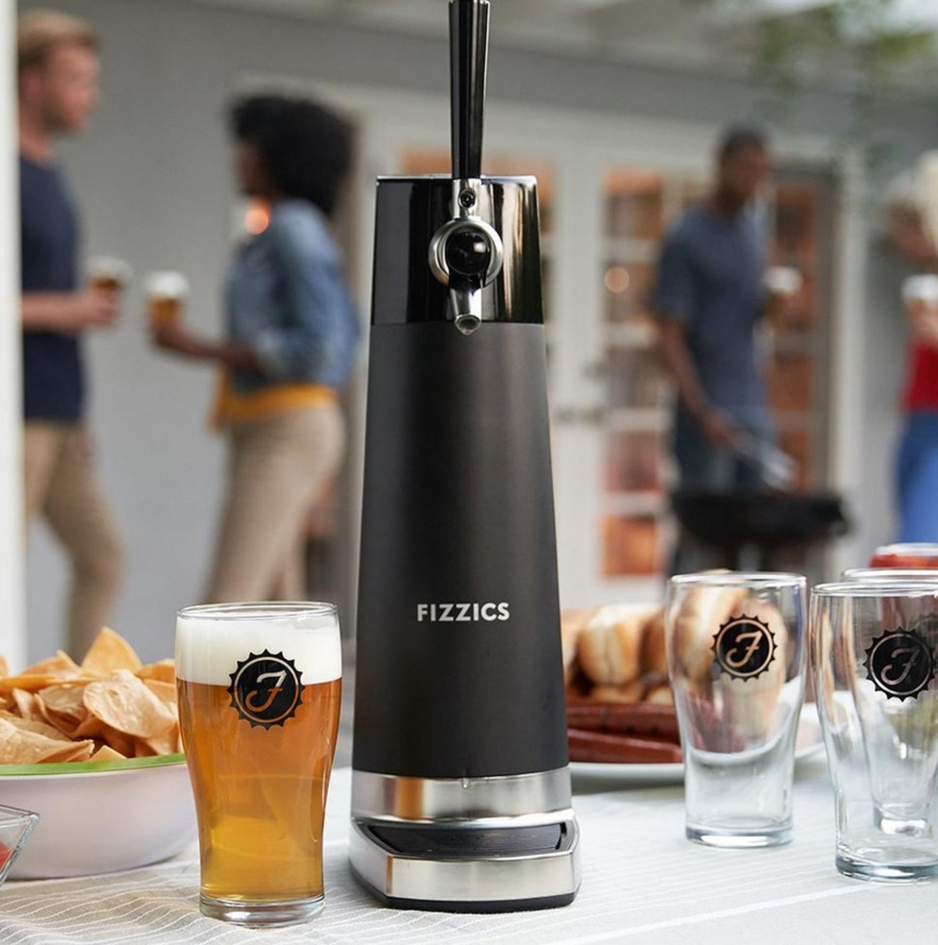 Title: (11/10H) RRP £129. Fizzics Draft Pour Home Beer Tap. Get Draft Beer From A Can Or A Bottle.