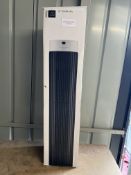 John Lewis 30 Inch Tower Fan. RRP £70 - Grade U