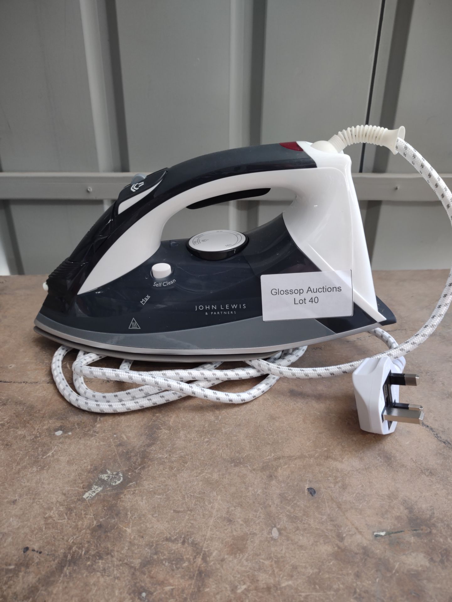 John Lewis Speed Steam Iron. RRP £25 - Grade U