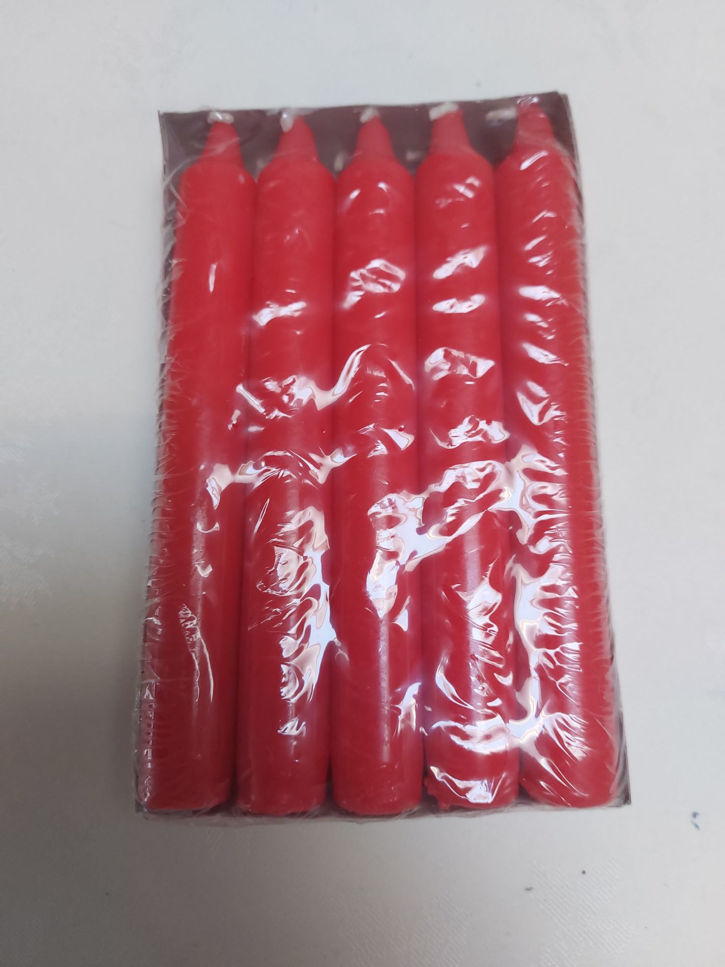 2 Boxes of 10 Red Candles 17.5 cm Long. - Image 2 of 5