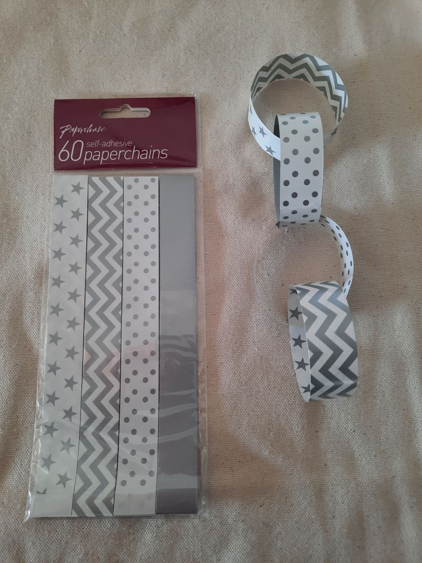 Christmas Paperchains - Make Your Own - Silver (60 Rings in each) RRP £4.50 each Pack