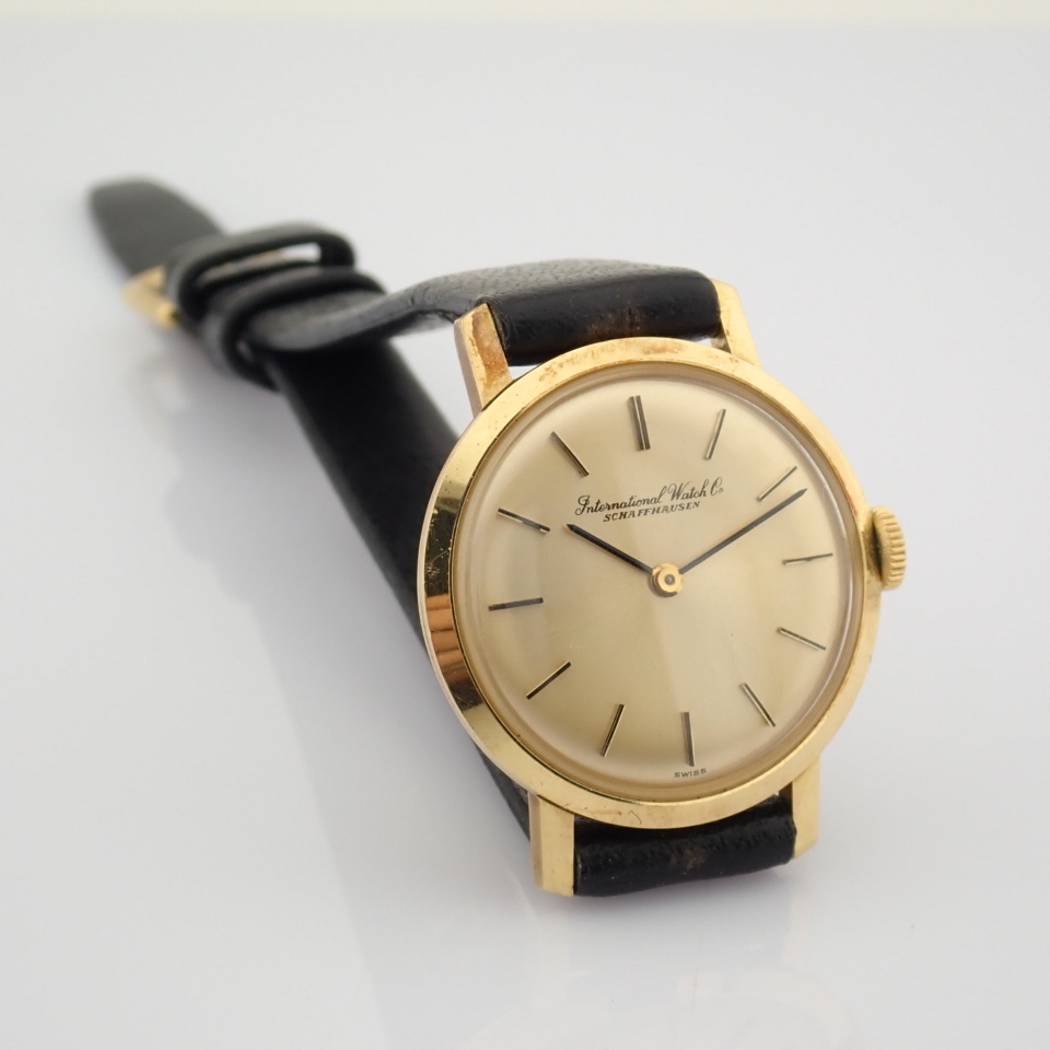 Title: IWC / Schaffhausen 18K - Lady's Yellow gold Wrist WatchDescription: Brand : IWC Model : - Bild 6 aus 12
