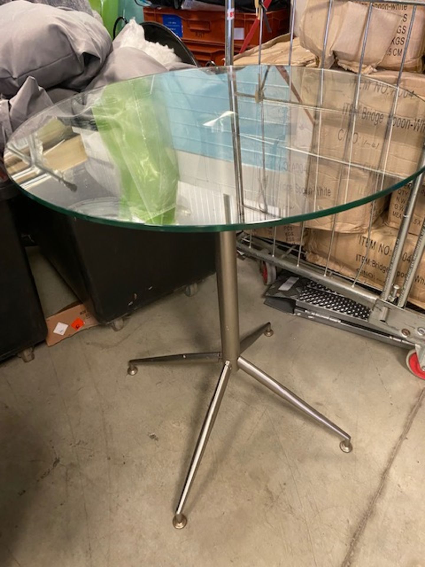 Lot 31. Glass Top Posuer Table