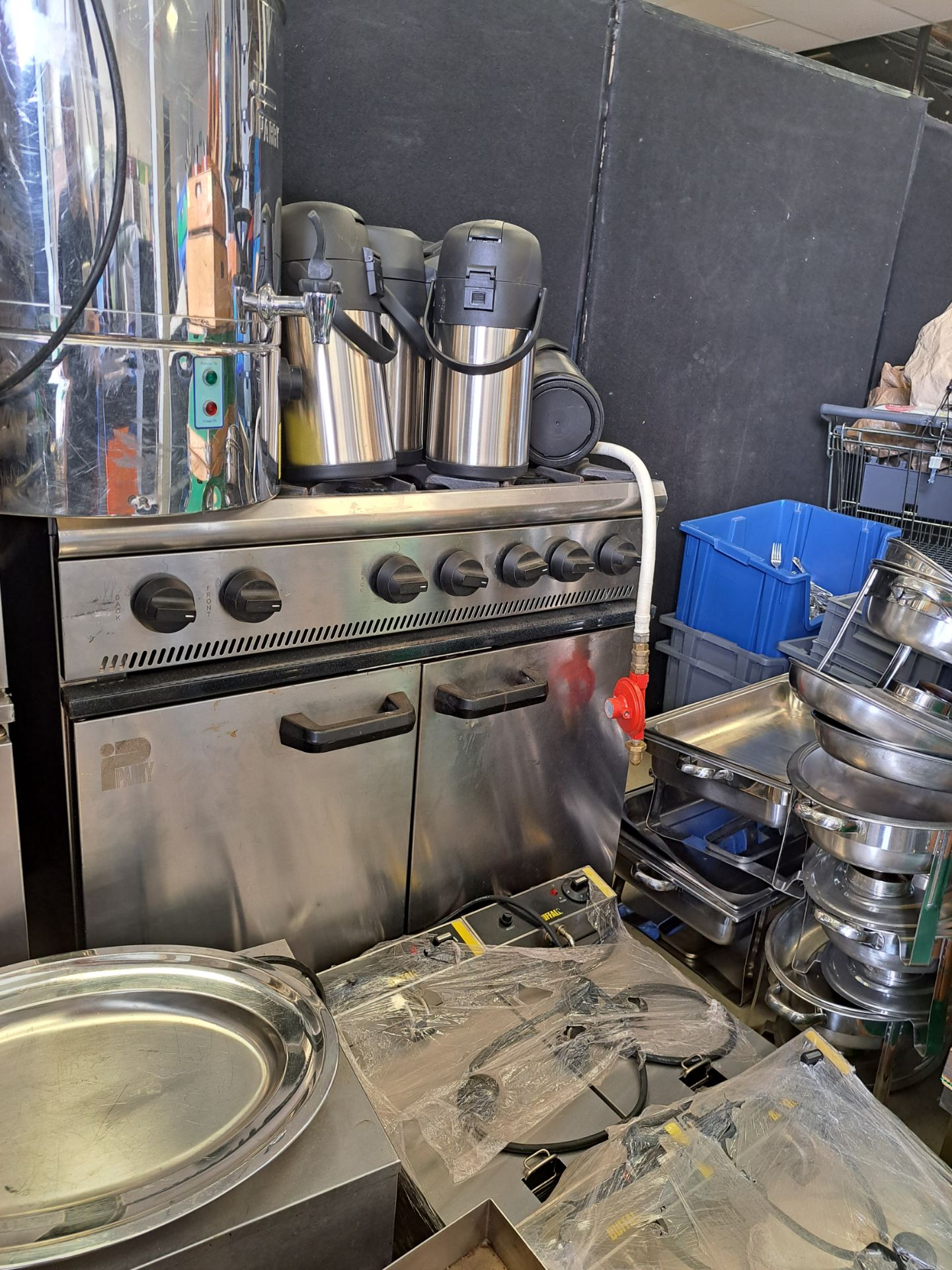 Lot 60. Lpg Double Oven