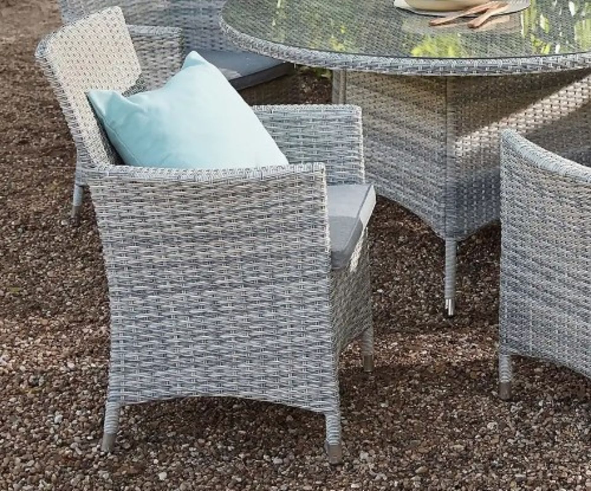 (26/Mez) RRP £100. Hartington Florence Collection Rattan Dining Chair With 1x Cushion. Dimensions...