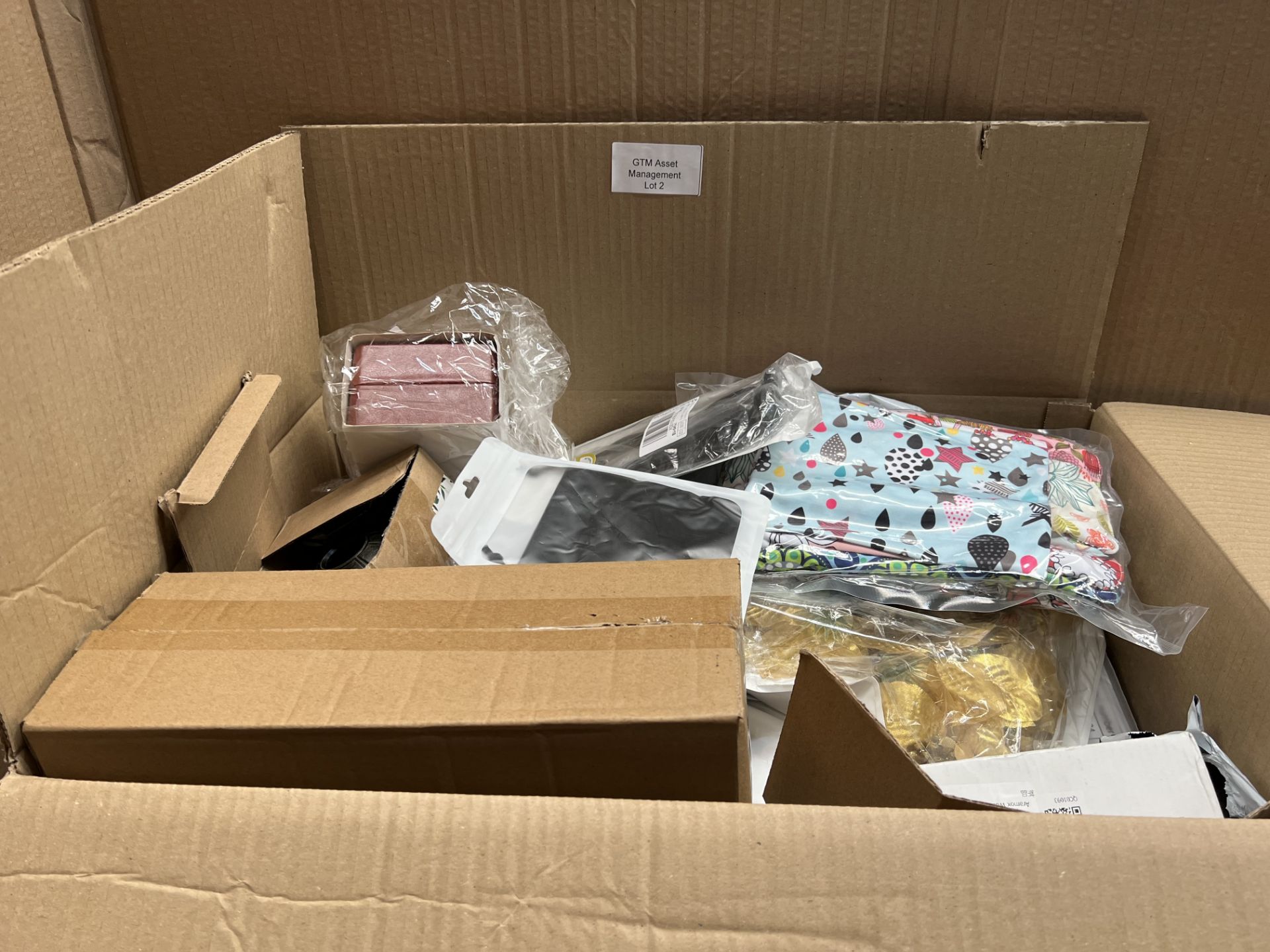 Assorted Box of Mostly GRADE A Homewares/Electronics/Crafts. RRP £200 - GRADE A