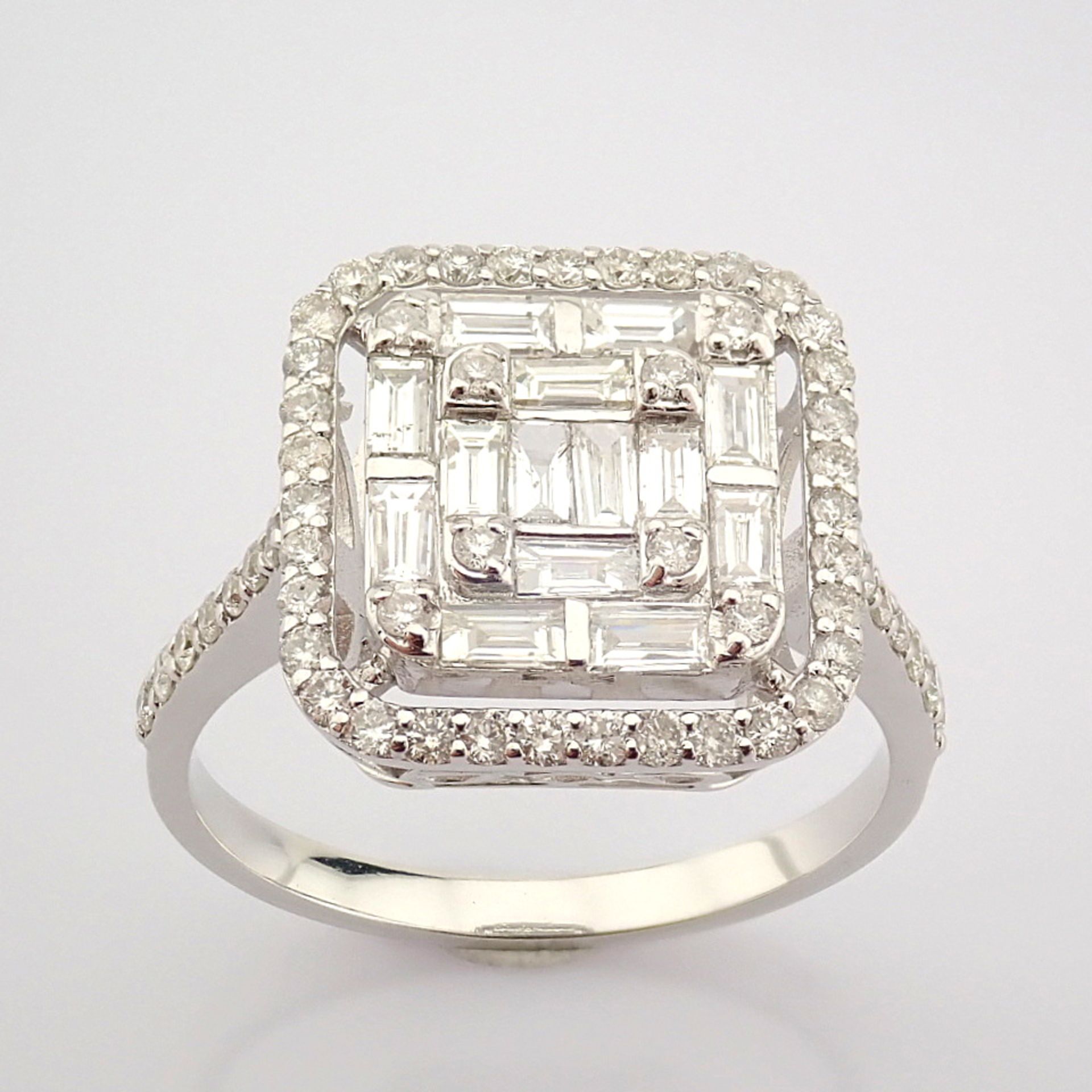 Certificated 14K White Gold Diamond Ring / Total 0.99 ct