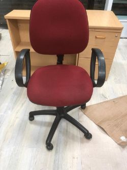 9 Burgundy Fabric Adjustable Office Chairs On