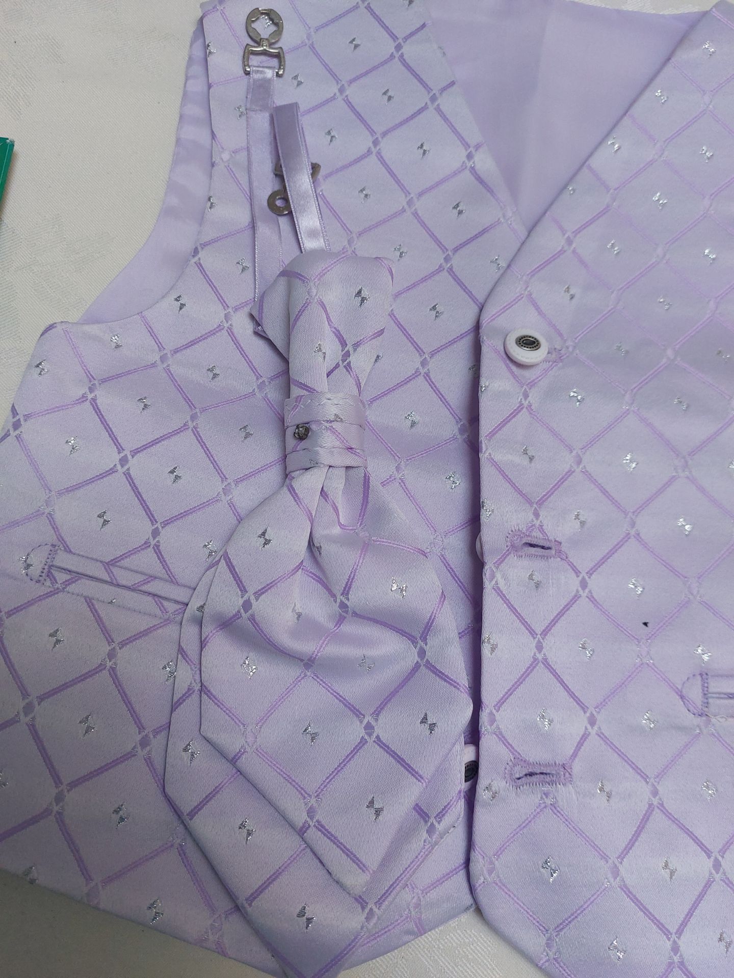 Lilac Waistcoat And Cravat, Age 2 - 4 - Image 2 of 4