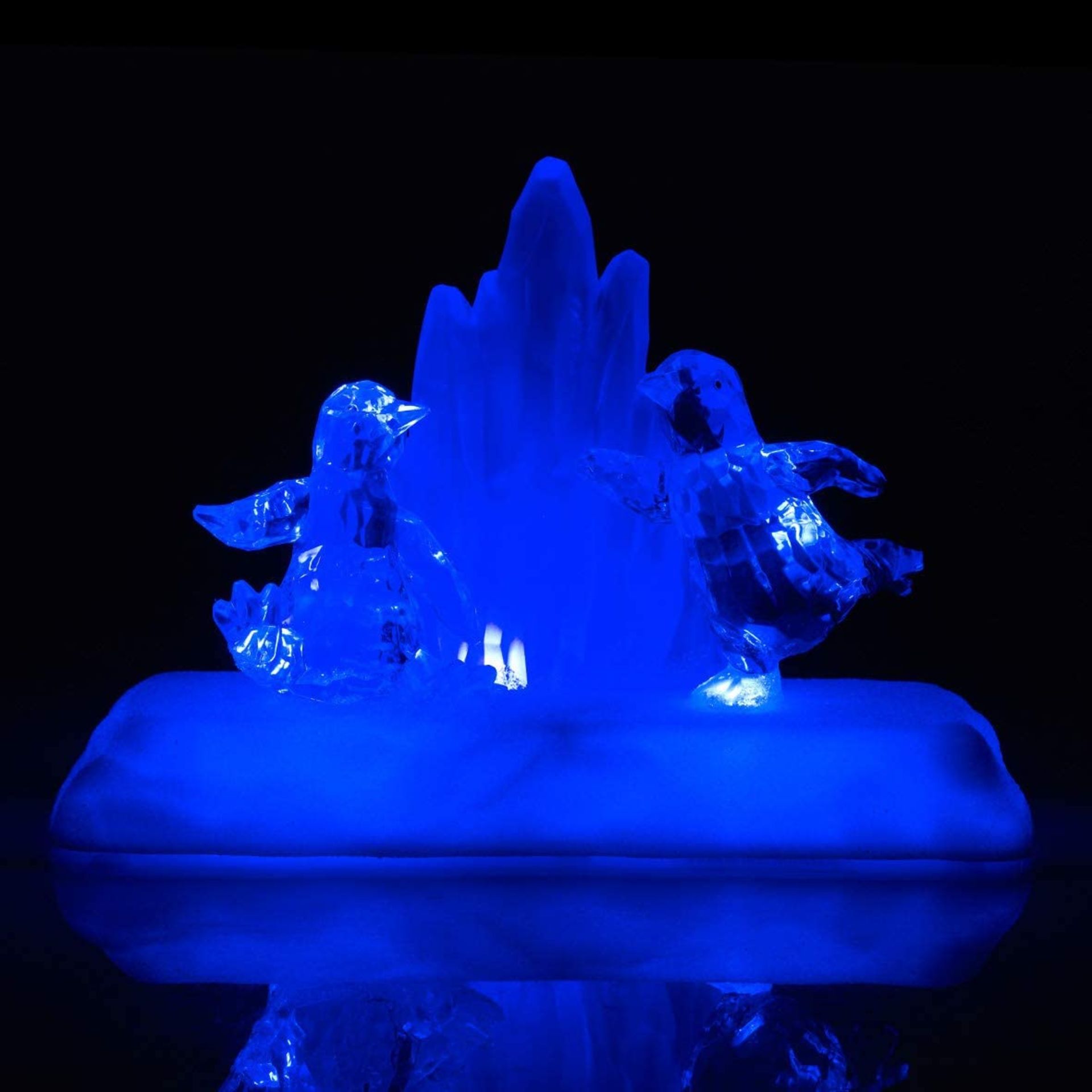 Christmas Workshop Acrylic Penguin On Iceburg Scene ~ Colour Changing Led Lights~ Indoor ~ Christ... - Image 3 of 3