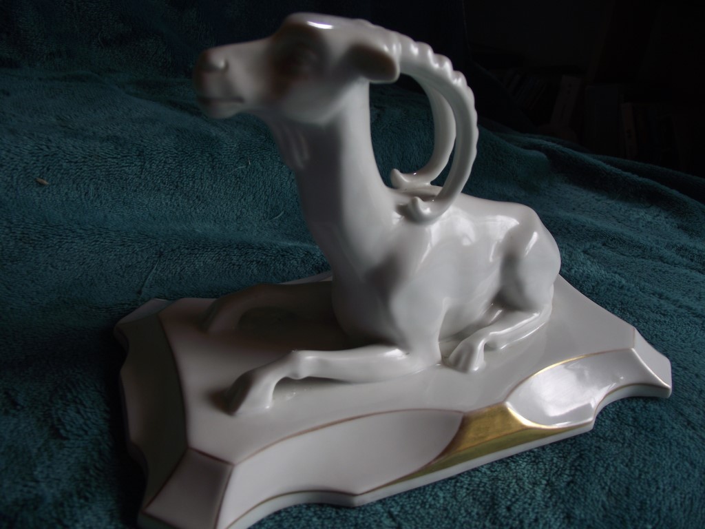 Fraureuth Kunstabteilung Art Deco Porcelain Lidded Box - Ibex Figurine To Lid - Image 16 of 24