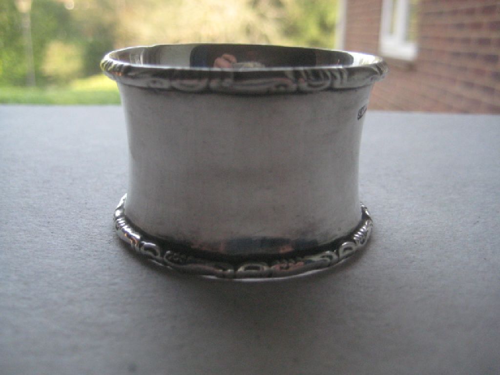 Antique Silver Circular Napkin Ring, Birmingham 1915 - Image 2 of 5