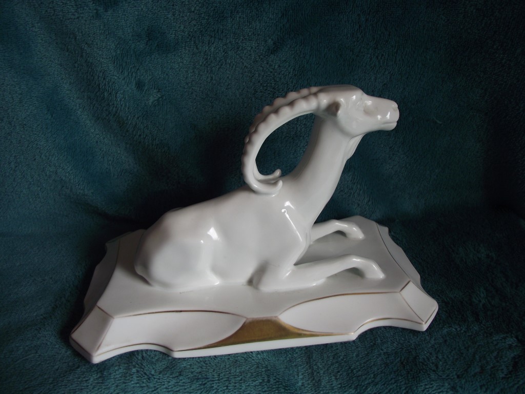 Fraureuth Kunstabteilung Art Deco Porcelain Lidded Box - Ibex Figurine To Lid - Image 15 of 24