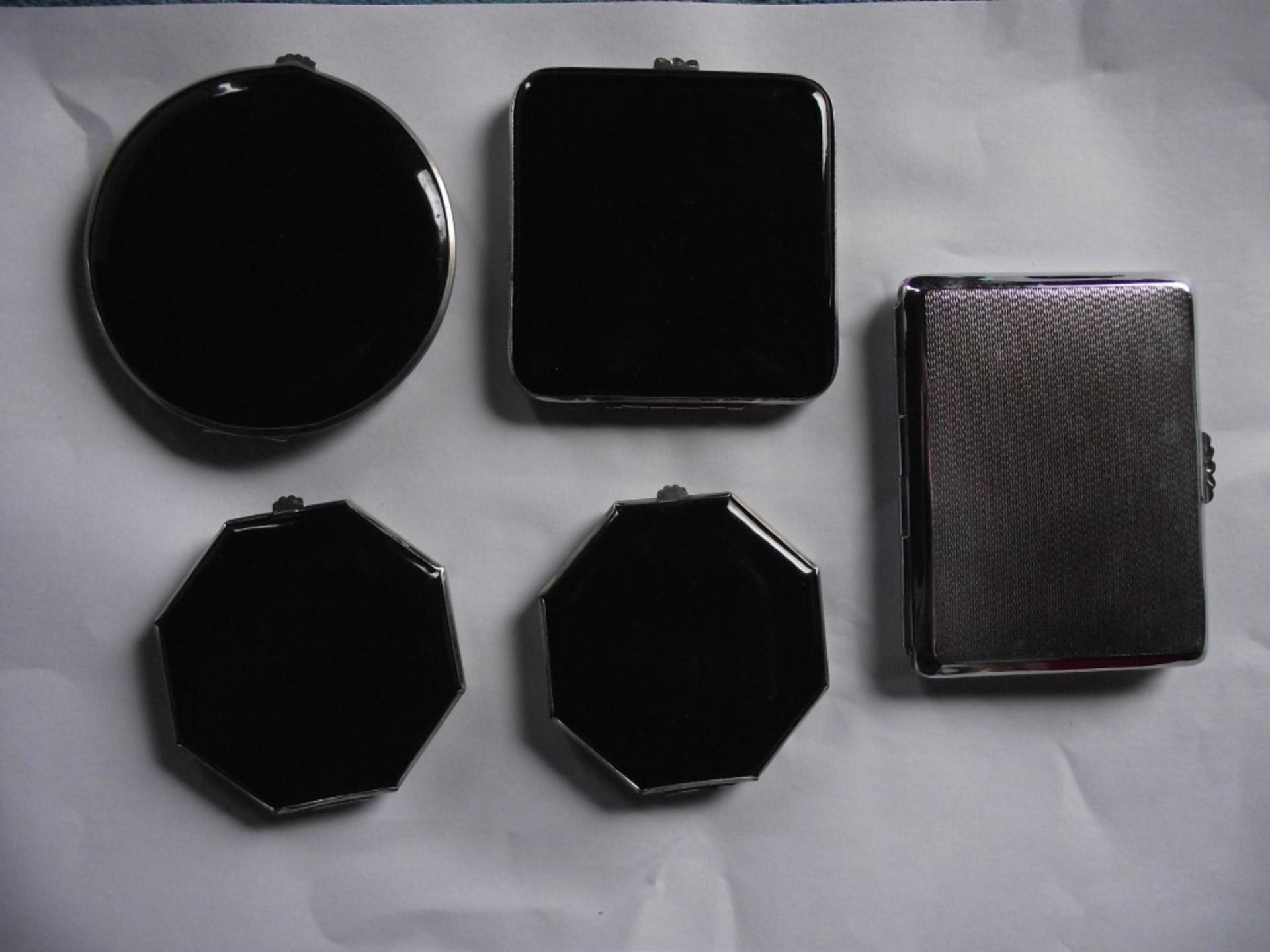 5 X 1930's Gwenda Powder Compacts & Cigarette Case - New Old Stock (unused)- original boxes. - Image 11 of 16
