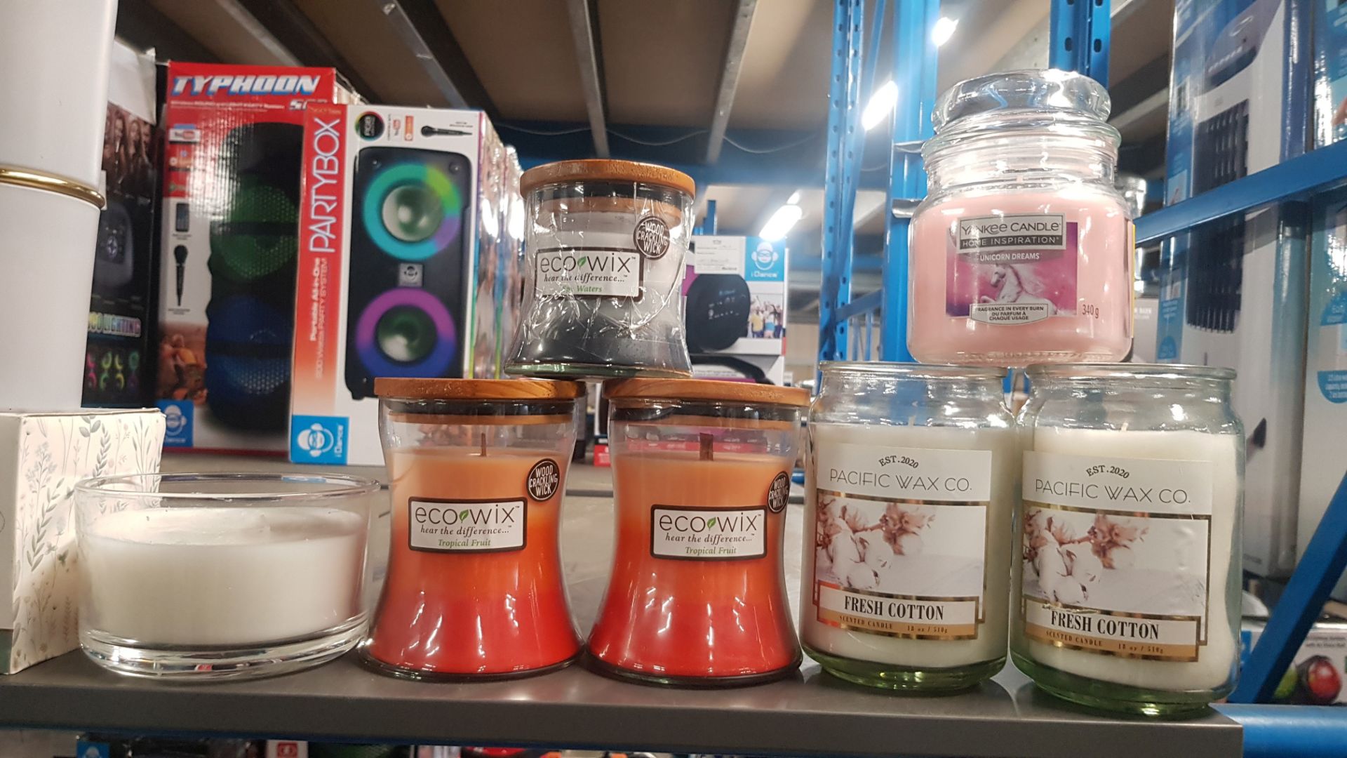 (54/6M) Mixed Candle / Scented Candle Lot. To Include Pacific Wax Co, Eco Wix, Disney, Yankee Can... - Image 9 of 46