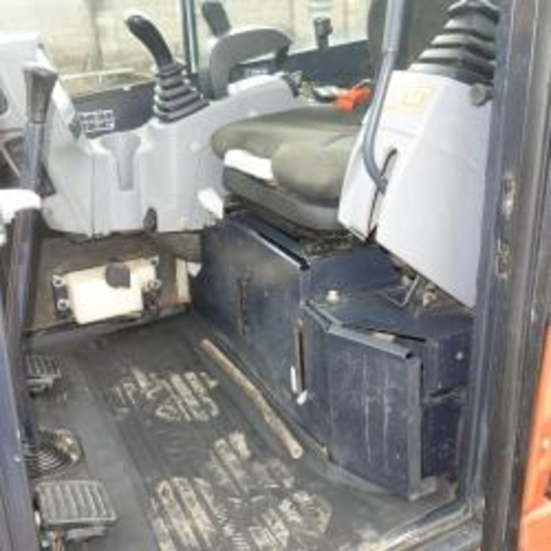 2018 Kubota U27-4 Mini Digger - Image 10 of 10