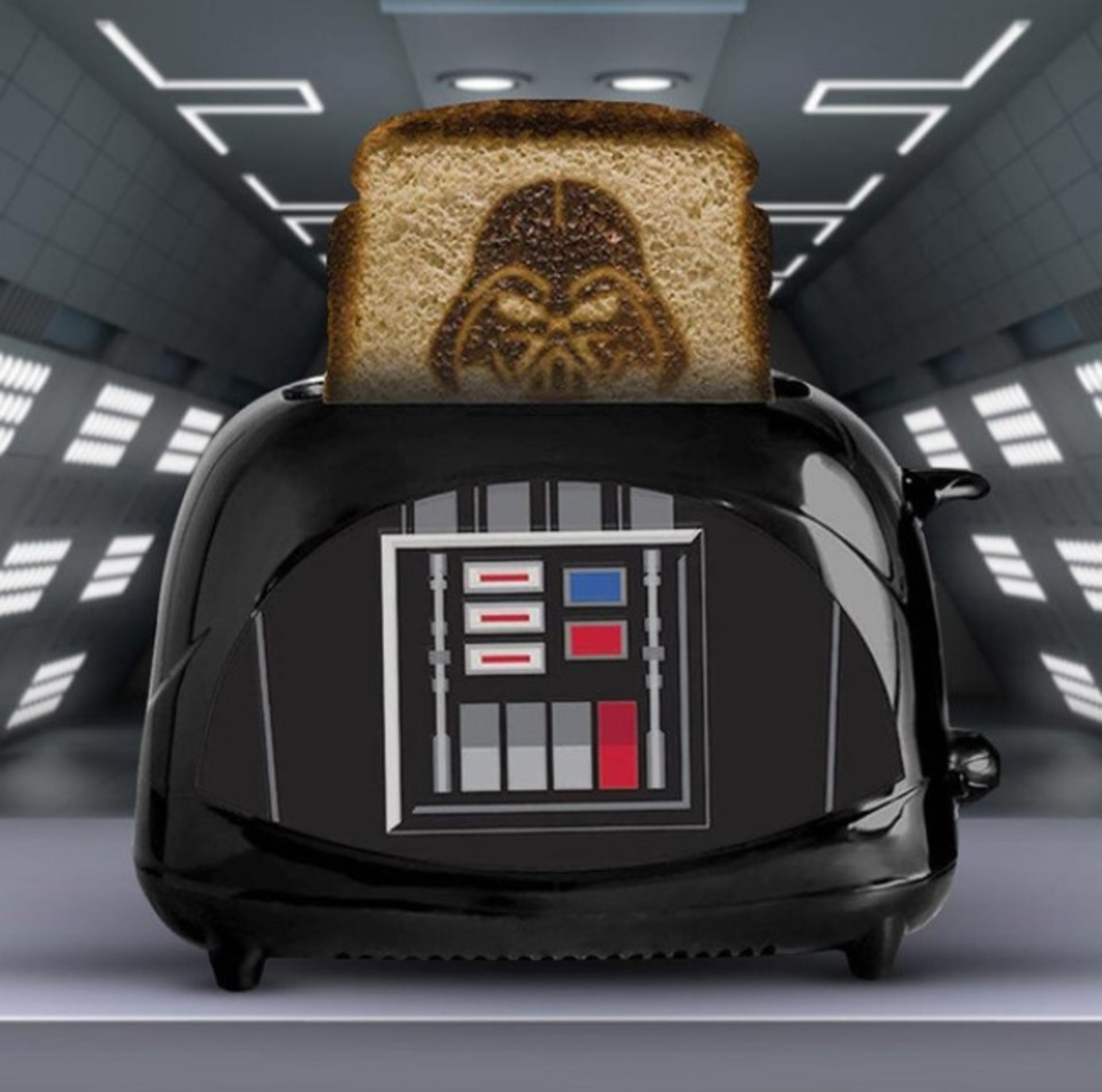 (1/5O) Lot RRP £190 5x Items. 1x Star Wars Mandalorian The Child 2 Slice Toaster RRP £40. 1x St... - Image 2 of 9