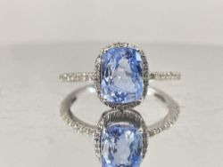 2.83 CT Unheated/Untreated Ceylon Cornflour Blue Sapphire Diamonds & 18k Gold