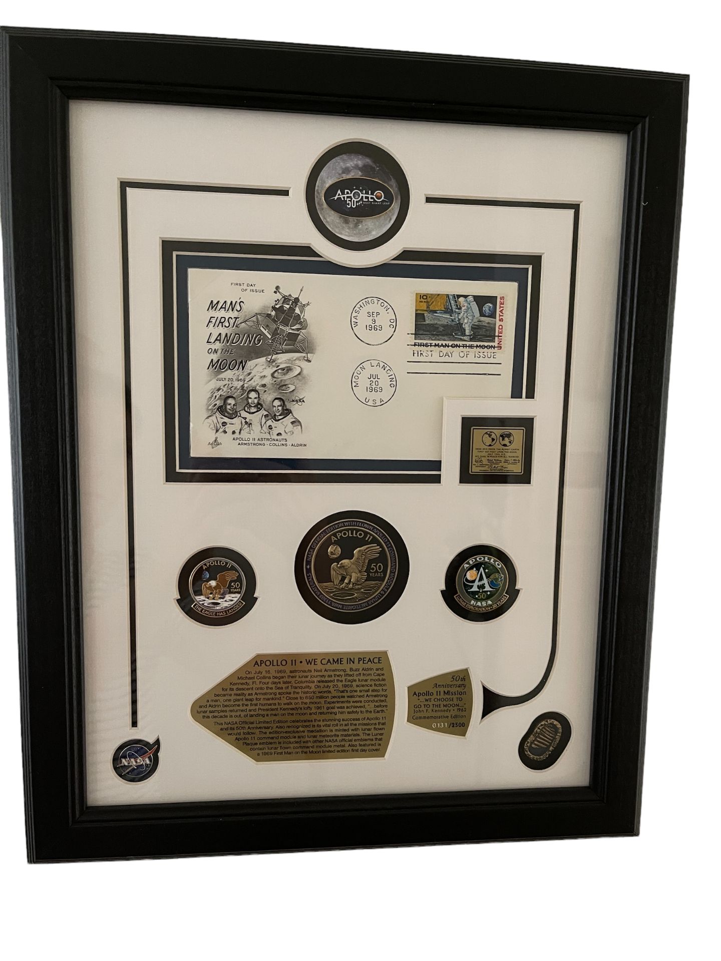 Apollo 11 Commemorative Limited Edition 'We come in Peace' 50th Anniversary Apollo 11 Mission - Image 6 of 6