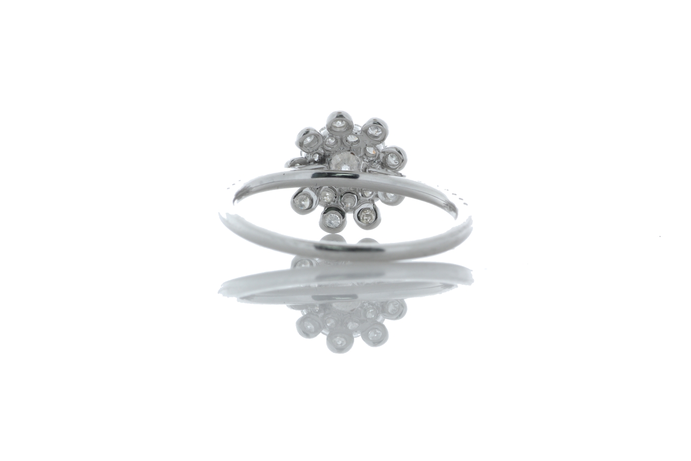 18ct White Gold Flower Halo Diamond Ring 0.76 - Image 3 of 5