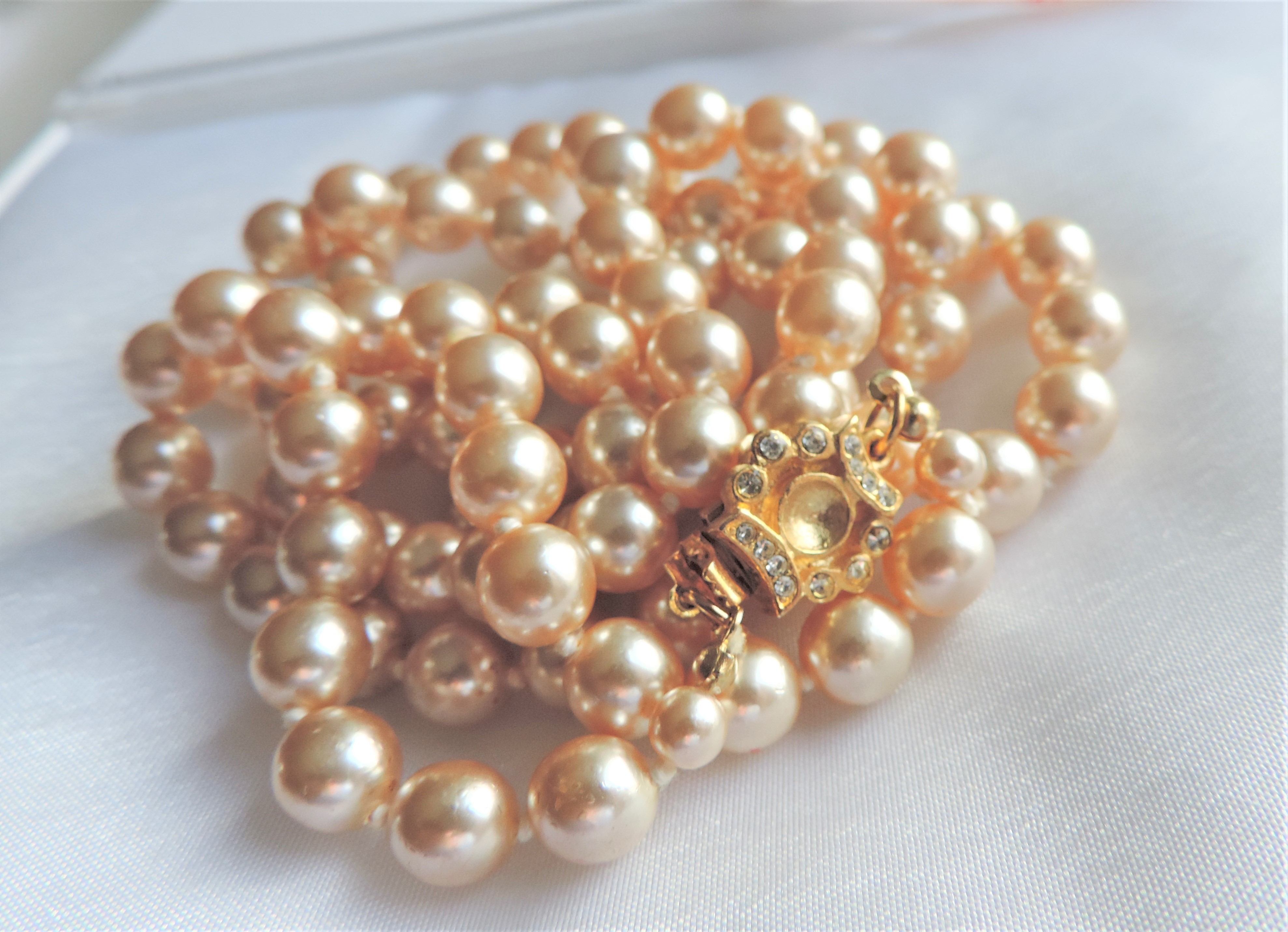 36 inch Single Strand Pearl Necklace - Image 2 of 2