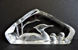 Large Signed Mats Jonasson Crystal Duck & Ducklings Sculpture 21cm Wide